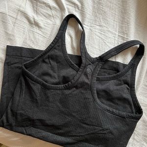Lululemon Ebb to street tank